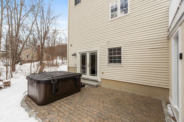 254 South Road, Kensington, NH 03833