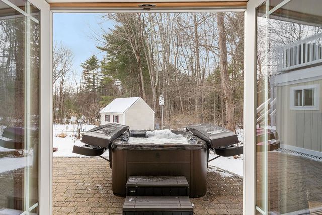 254 South Road, Kensington, NH 03833