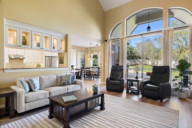 1801 Val Verde DR, Austin, TX 78732