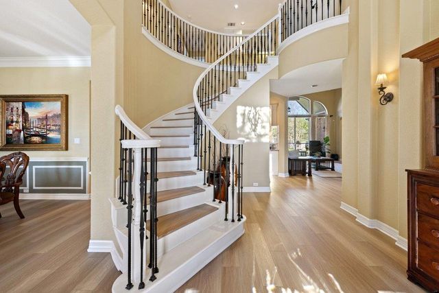 1801 Val Verde DR, Austin, TX 78732