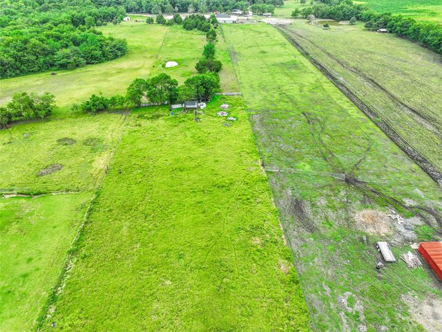 8300 FM 697, Whitewright, TX 75491