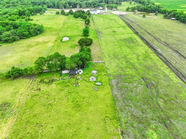 8300 FM 697, Whitewright, TX 75491