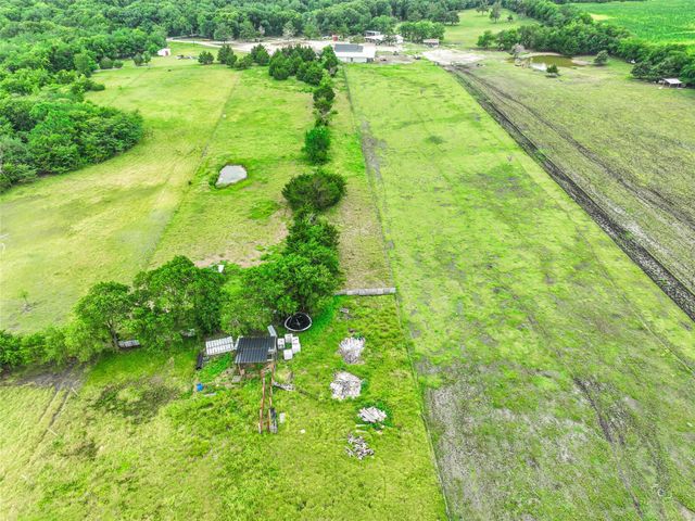 8300 FM 697, Whitewright, TX 75491