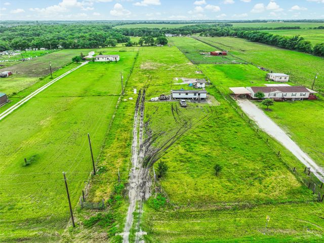 8300 FM 697, Whitewright, TX 75491