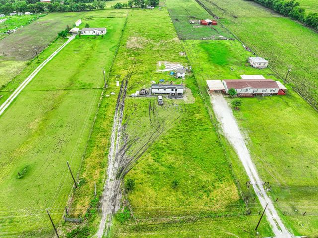 8300 FM 697, Whitewright, TX 75491