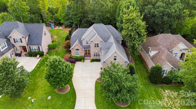 2455 Shiny Leaf Drive, Denver, NC 28037