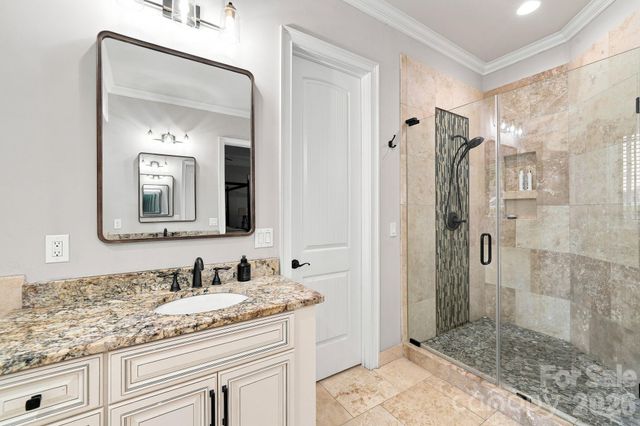2455 Shiny Leaf Drive, Denver, NC 28037