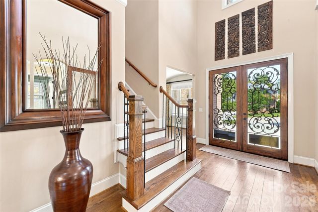 2455 Shiny Leaf Drive, Denver, NC 28037