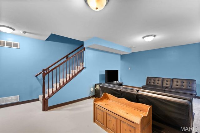 5412 Harter Farms Manor, High Ridge, MO 63049