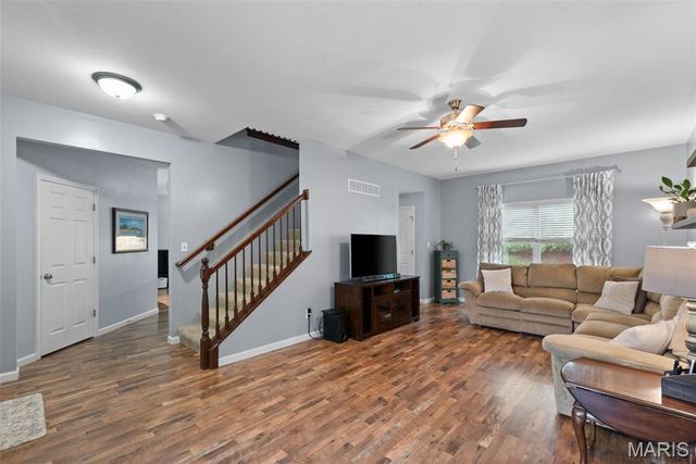 5412 Harter Farms Manor, High Ridge, MO 63049