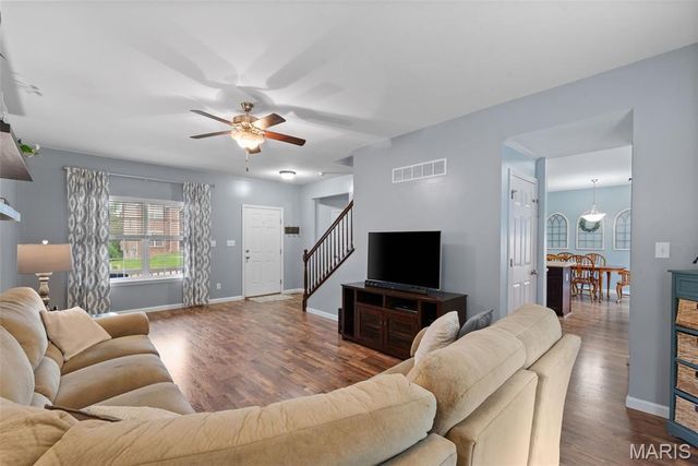 5412 Harter Farms Manor, High Ridge, MO 63049