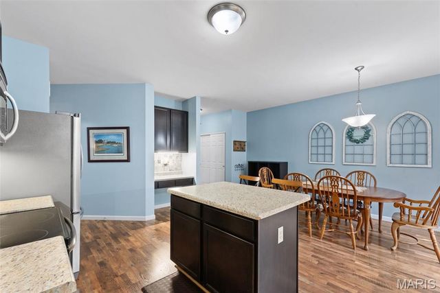 5412 Harter Farms Manor, High Ridge, MO 63049