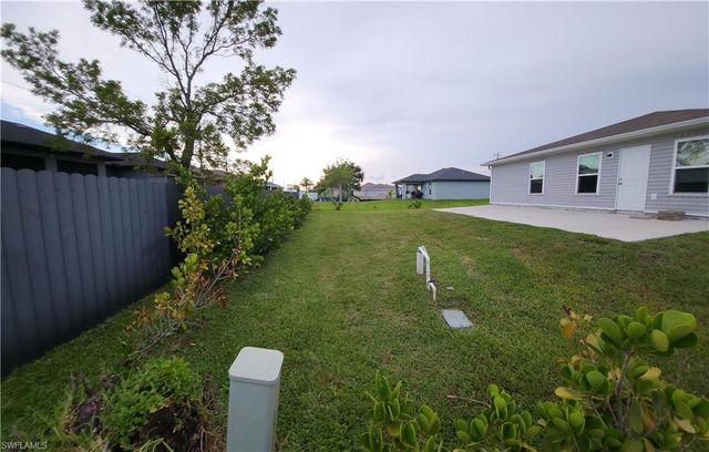 616 NE 24th TER, Cape Coral, FL 33909