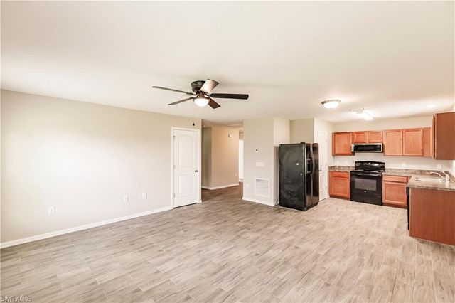 616 NE 24th TER, Cape Coral, FL 33909