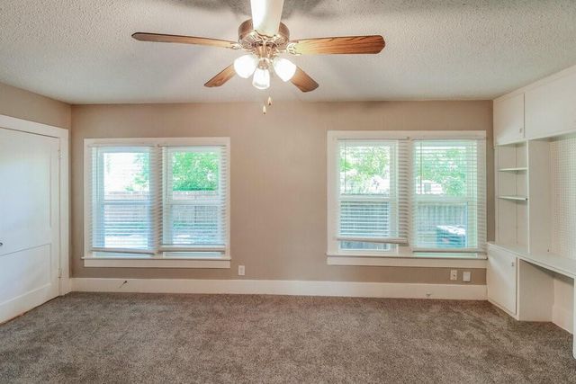 522 12th Avenue N, Texas City, TX 77590