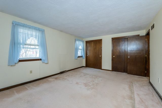 52 Frederick St 26, Dracut, MA 01826