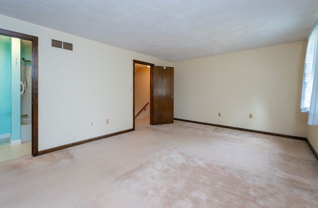 52 Frederick St 26, Dracut, MA 01826