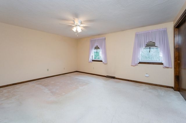 52 Frederick St 26, Dracut, MA 01826