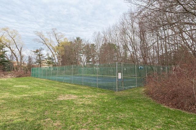 52 Frederick St 26, Dracut, MA 01826