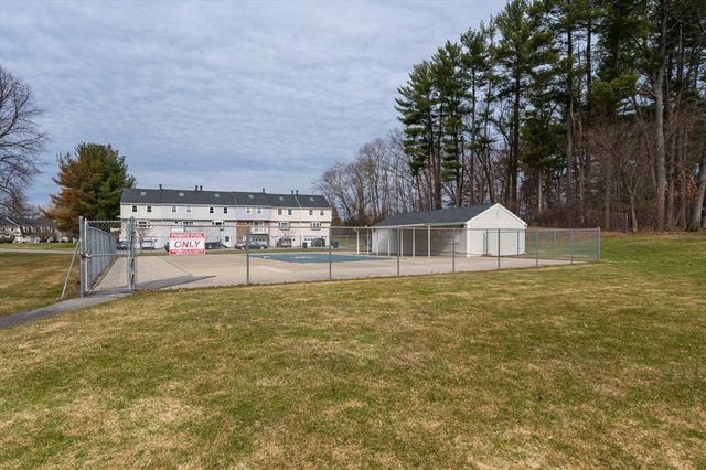 52 Frederick St 26, Dracut, MA 01826