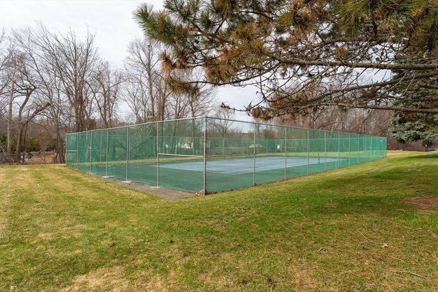 52 Frederick St 26, Dracut, MA 01826