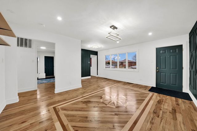 1263 Mackinaw Avenue, Calumet City, IL 60409