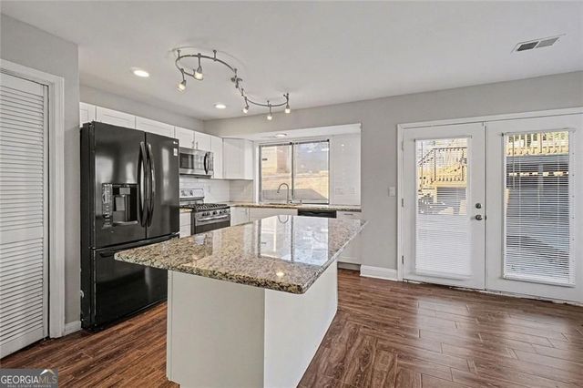 6700 Live Oak Lane, Douglasville, GA 30135