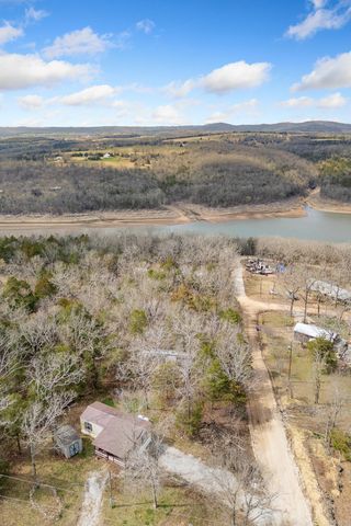 18581 West Avenue, Lead Hill, AR 72644