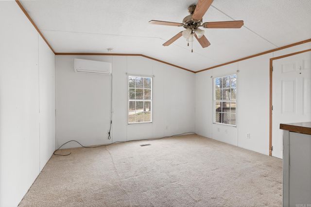 18581 West Avenue, Lead Hill, AR 72644