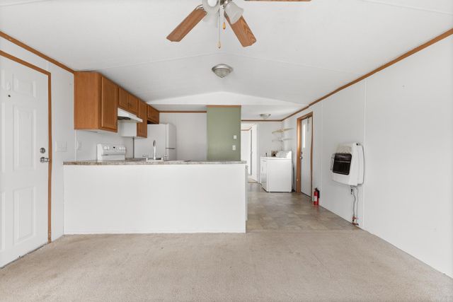 18581 West Avenue, Lead Hill, AR 72644