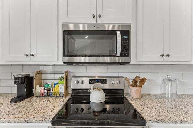 206 Poling Dr, Pulaski, TN 38478