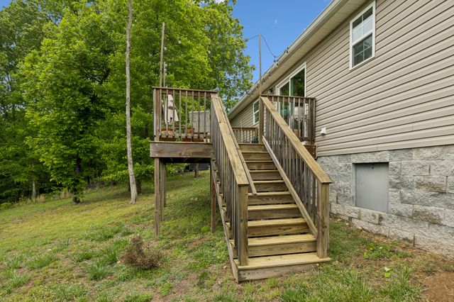 206 Poling Dr, Pulaski, TN 38478
