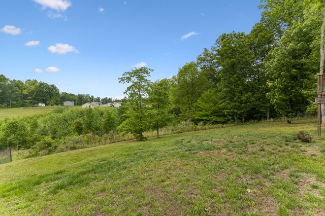 206 Poling Dr, Pulaski, TN 38478