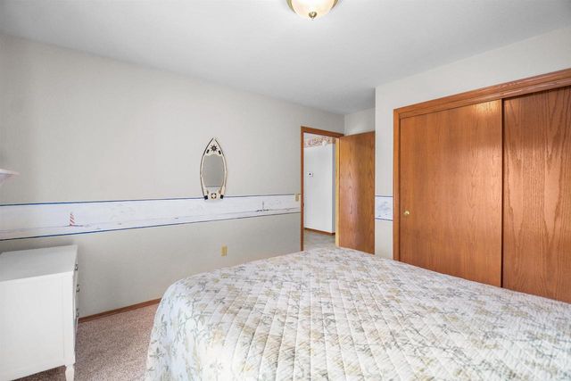 239 LAKE POINTE DRIVE, Oshkosh, WI 54904