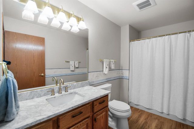 239 LAKE POINTE DRIVE, Oshkosh, WI 54904