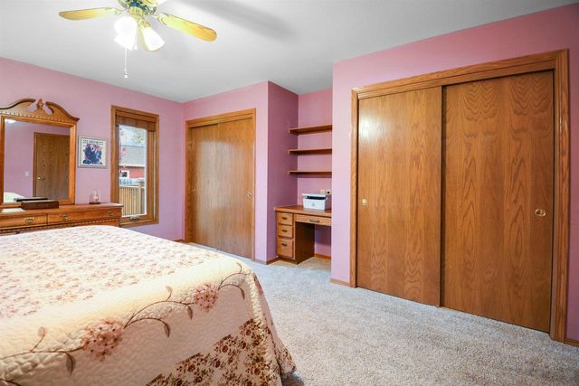 239 LAKE POINTE DRIVE, Oshkosh, WI 54904