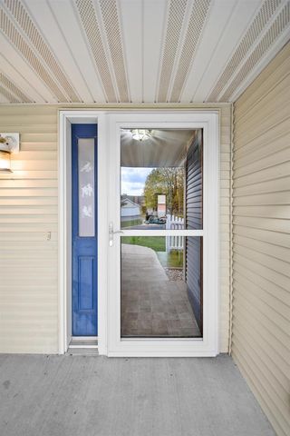 239 LAKE POINTE DRIVE, Oshkosh, WI 54904