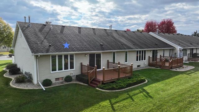 239 LAKE POINTE DRIVE, Oshkosh, WI 54904