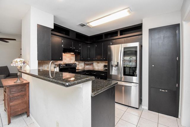 1915 Avenue B, Katy, TX 77493