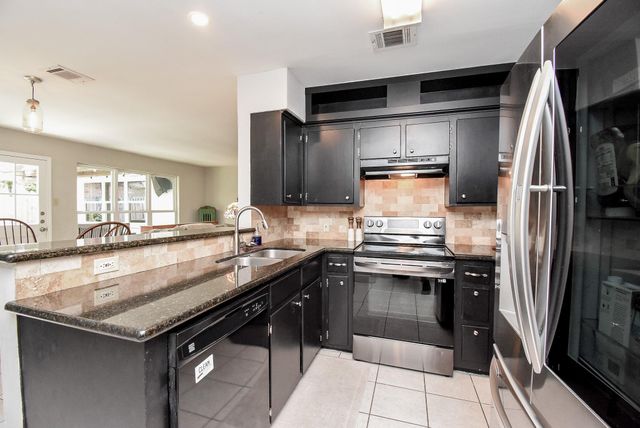 1915 Avenue B, Katy, TX 77493