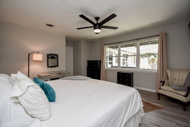 1915 Avenue B, Katy, TX 77493