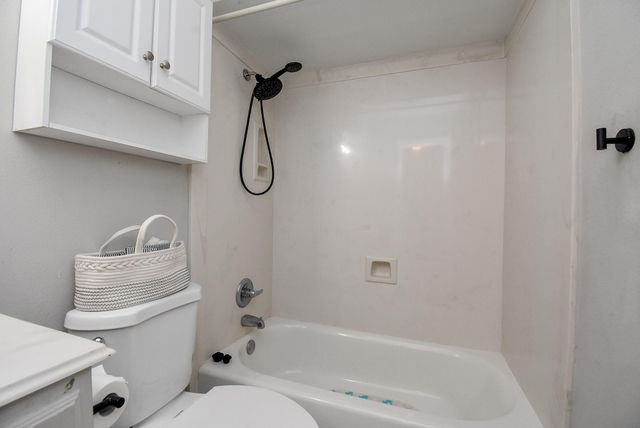 1915 Avenue B, Katy, TX 77493
