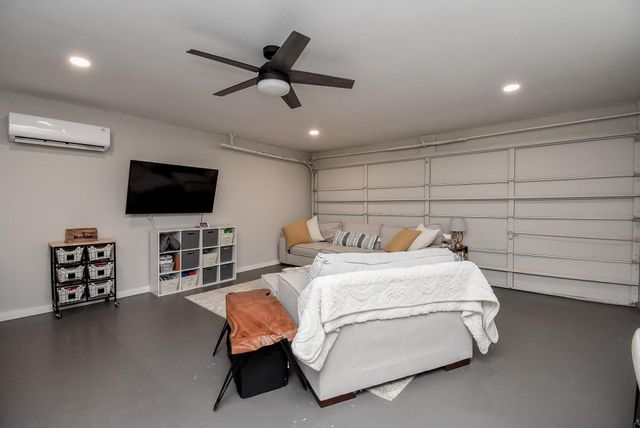 1915 Avenue B, Katy, TX 77493