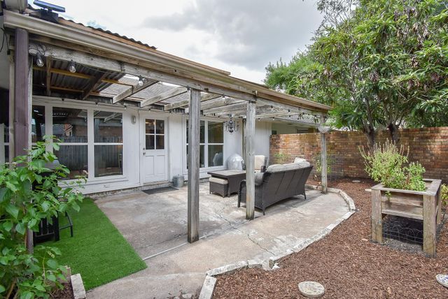 1915 Avenue B, Katy, TX 77493