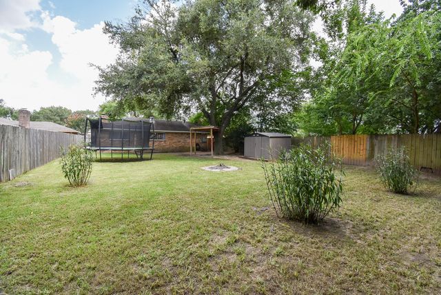 1915 Avenue B, Katy, TX 77493