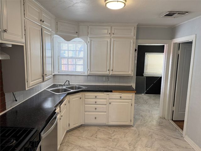 4308 N Redmond Avenue, Bethany, OK 73008