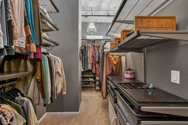 6 S Laflin Street 911S, Chicago, IL 60607