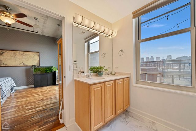 6 S Laflin Street 911S, Chicago, IL 60607