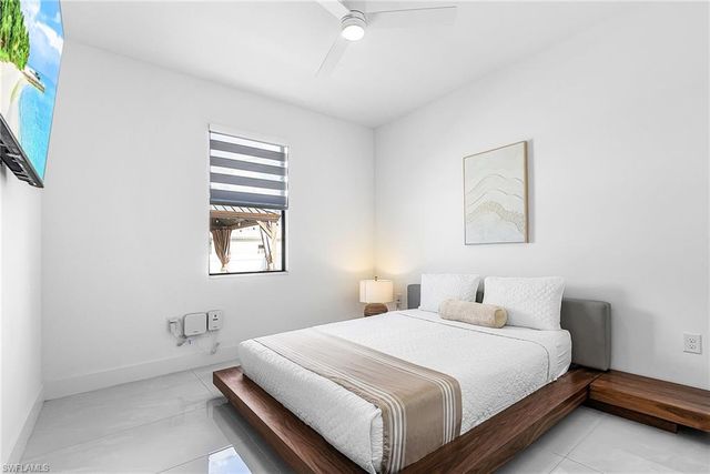 1929 NE 14th ST, Cape Coral, FL 33909