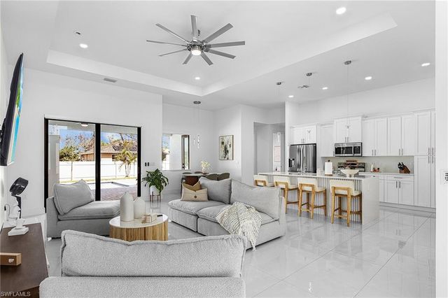 1929 NE 14th ST, Cape Coral, FL 33909